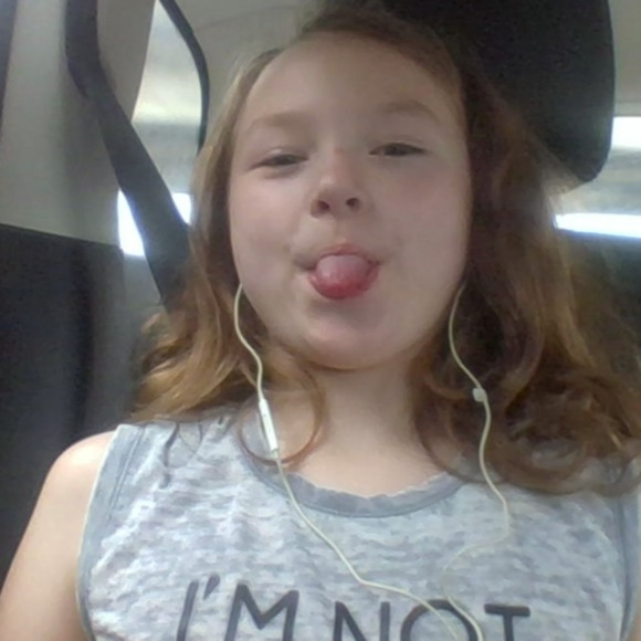 Meet your Posher, Lilly - Picture 1 of 1